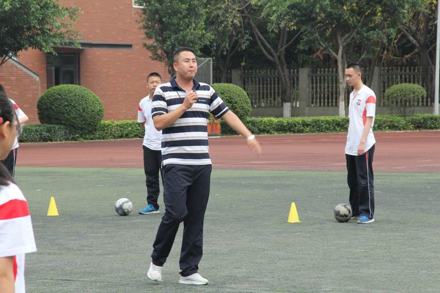 调整大小 王鹏老师上课现场.JPG